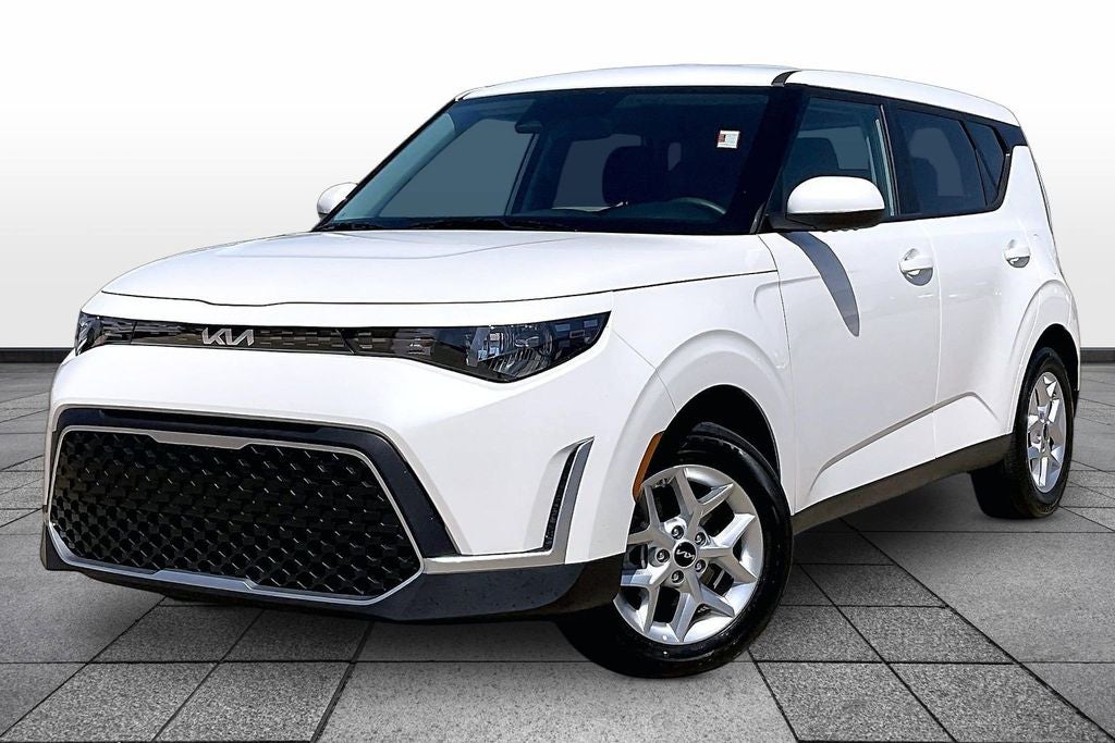 2025 Kia Soul 2.0L LX IVT's photo
