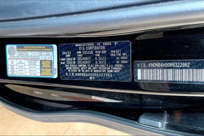 2024 Kia Carnival LX