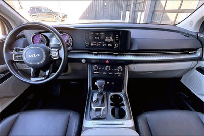 2024 Kia Carnival LX