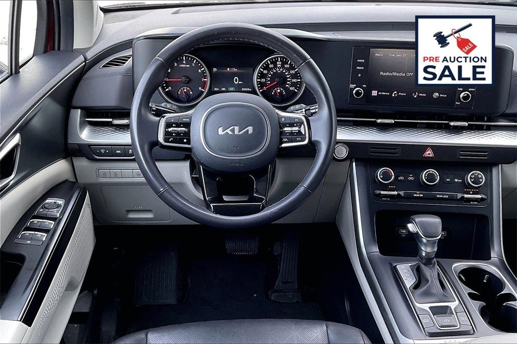 2024 Kia Carnival LX