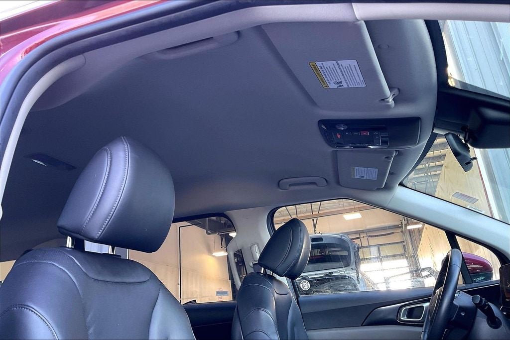 2025 Kia Carnival LXS
