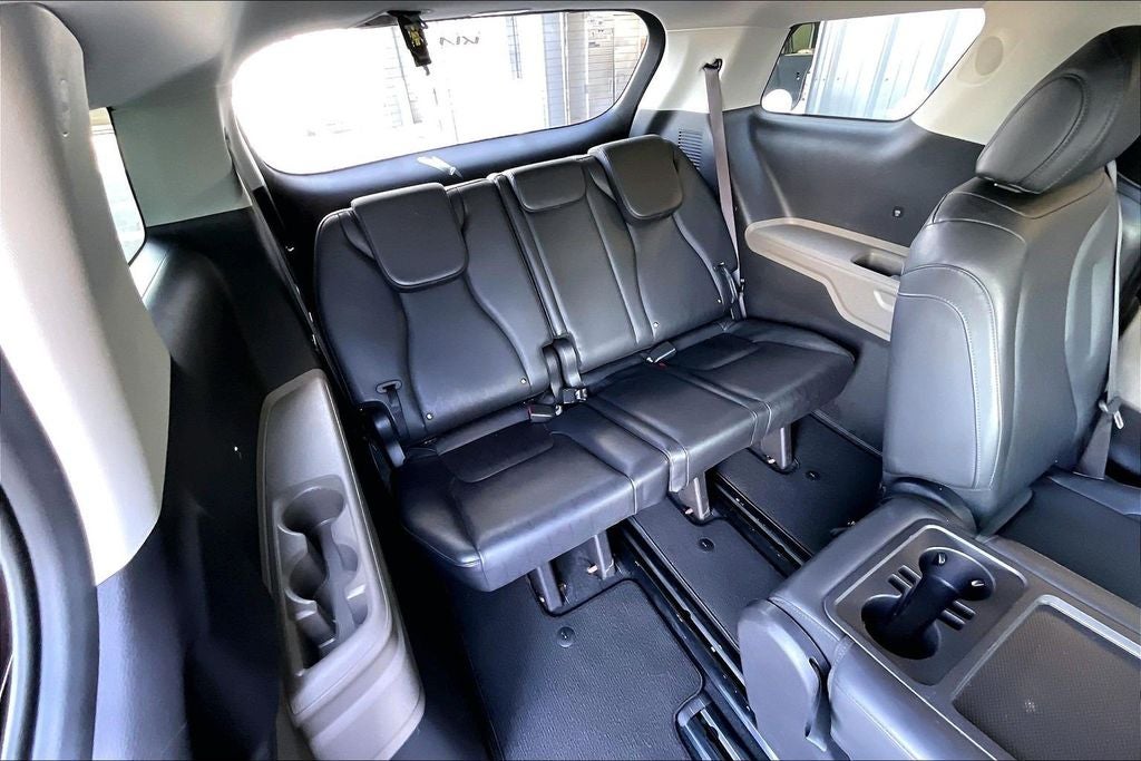 2025 Kia Carnival LXS