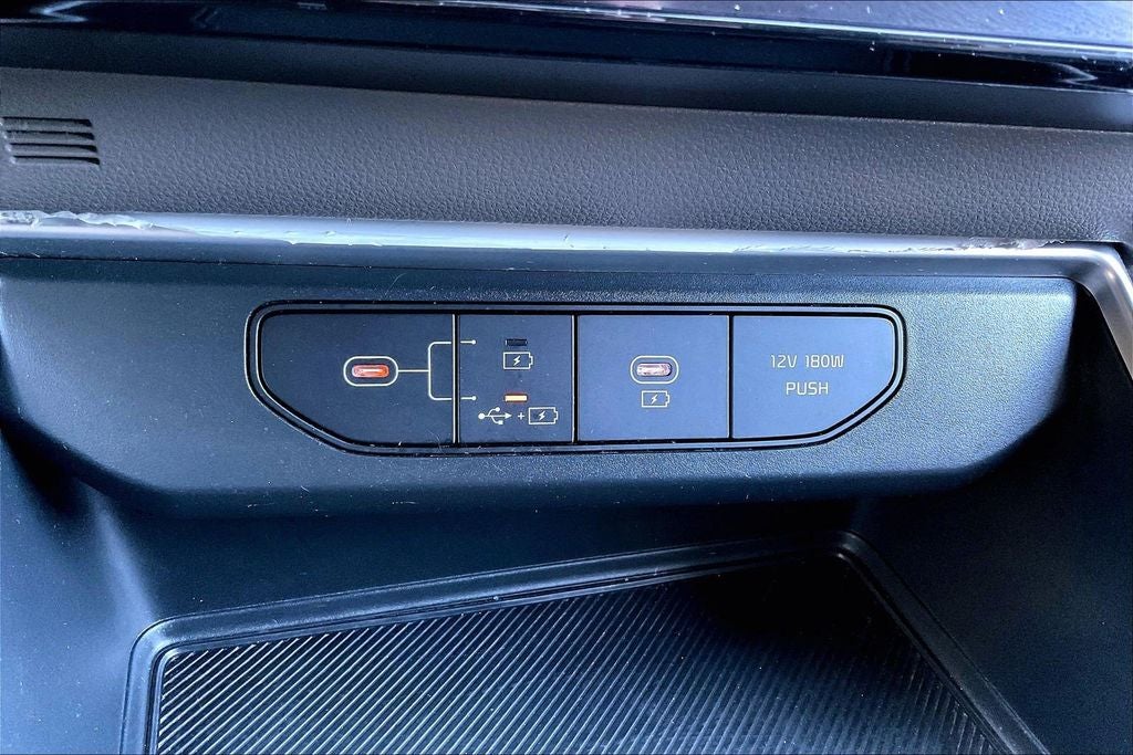 2025 Kia Carnival LXS