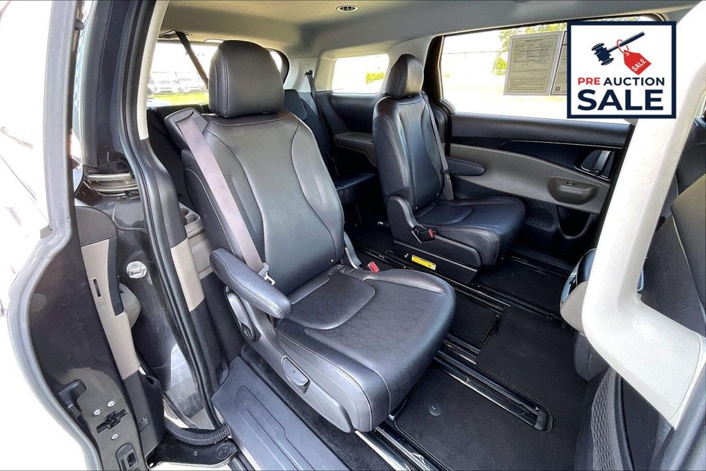 2025 Kia Carnival LXS