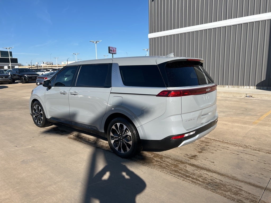 2024 Kia Carnival EX