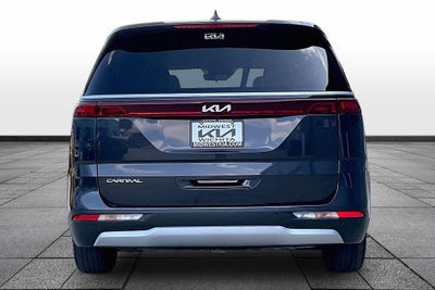 2023 Kia Carnival EX