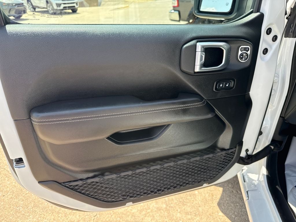 2023 Jeep Wrangler Altitude