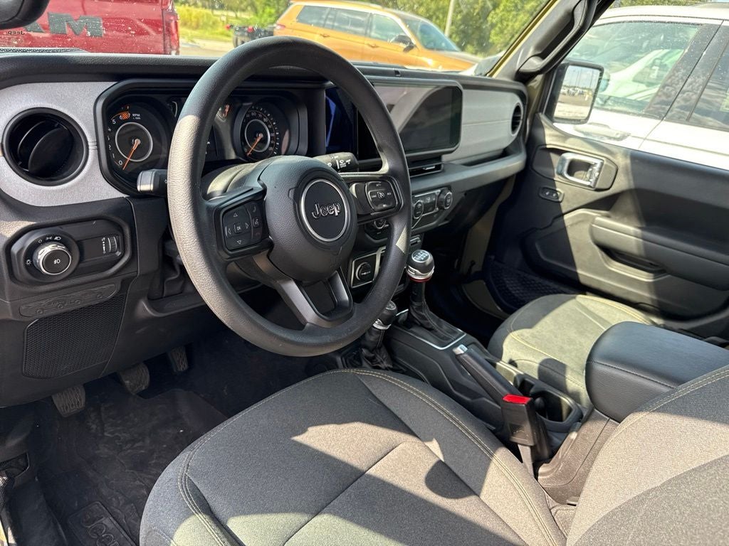 2025 Jeep Wrangler Sport