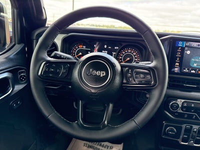 2025 Jeep Wrangler 4-Door Summit 4x4