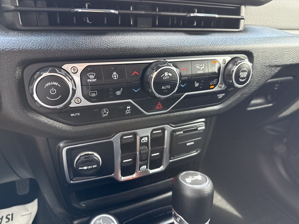 2025 Jeep Wrangler 4-Door Summit 4x4
