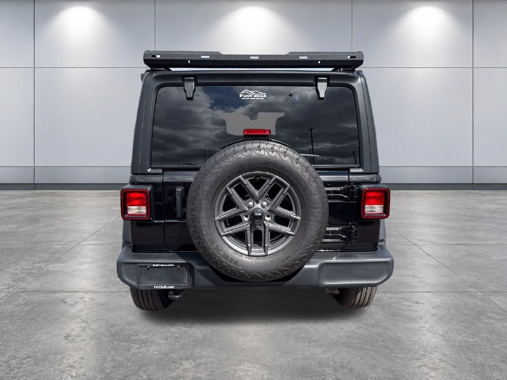 2025 Jeep Wrangler 4-Door Summit 4x4