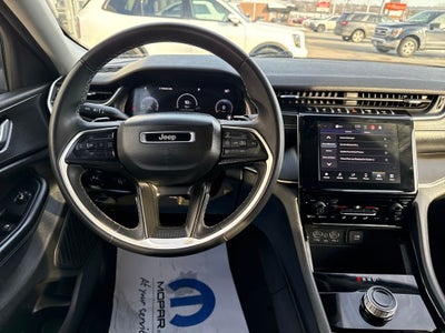 2023 Jeep Grand Cherokee Laredo 4x4