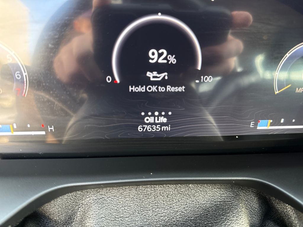 2023 Jeep Grand Cherokee Laredo 4x4