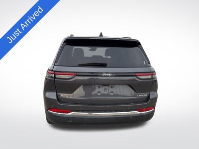 2023 Jeep Grand Cherokee Laredo 4x4