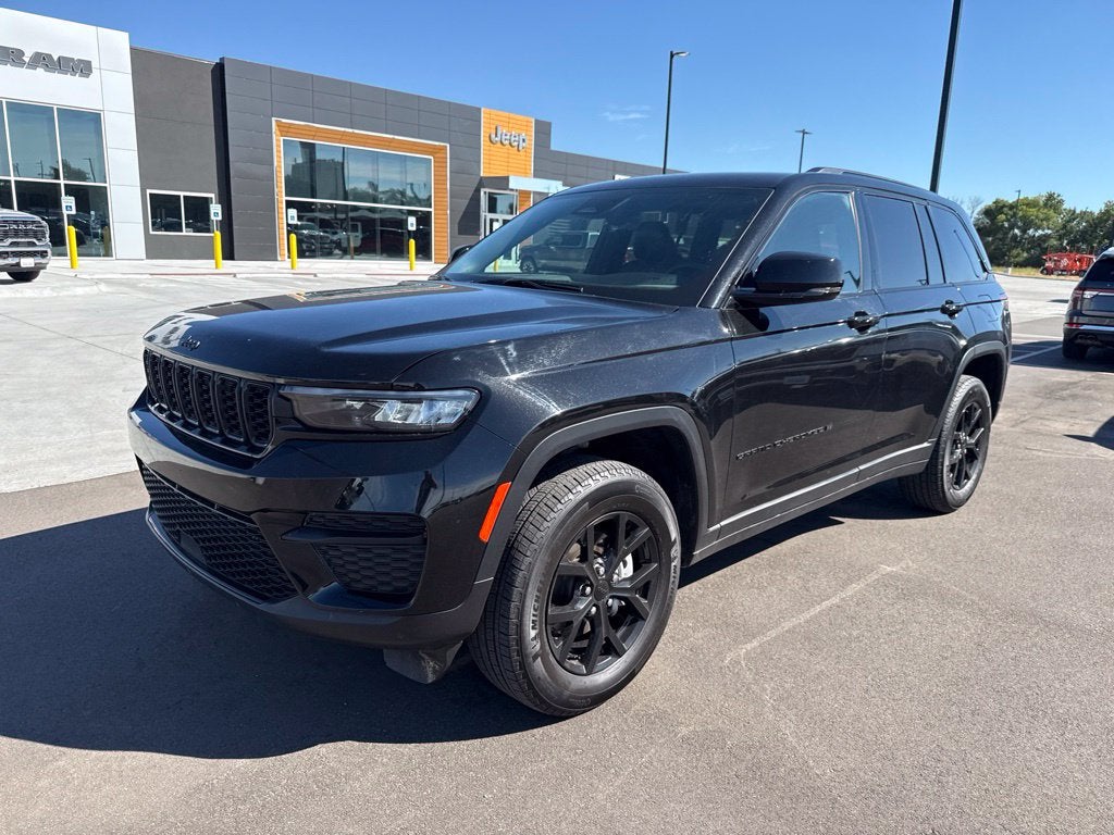 2025 Jeep Grand Cherokee Altitude 4x4