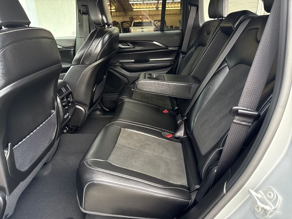 2025 Jeep Grand Cherokee Altitude X 4x4