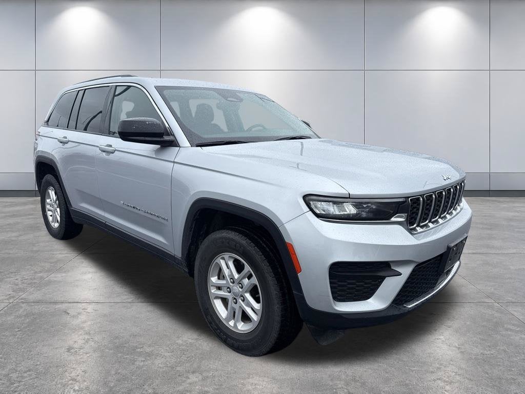 2023 Jeep Grand Cherokee Laredo 4x4