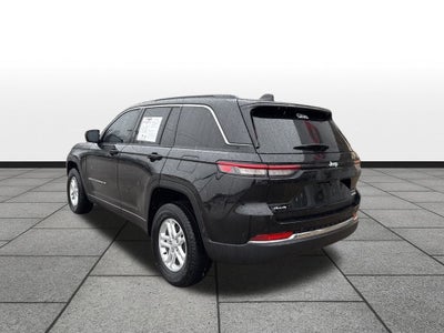 2025 Jeep Grand Cherokee Laredo 4x4