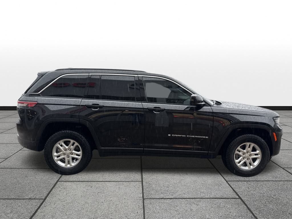 2025 Jeep Grand Cherokee Laredo 4x4