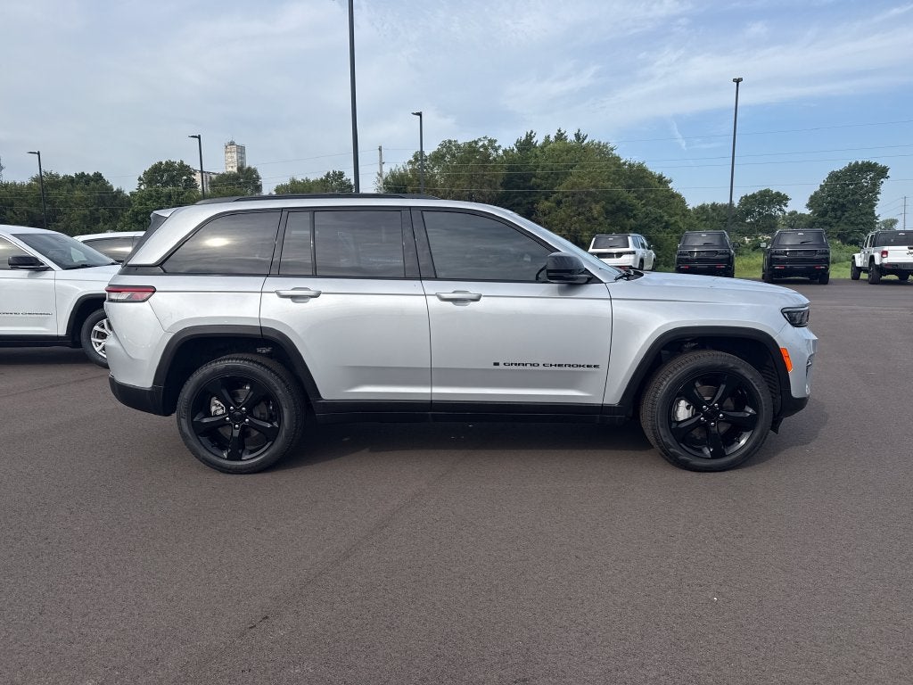 2025 Jeep Grand Cherokee Limited 4x4