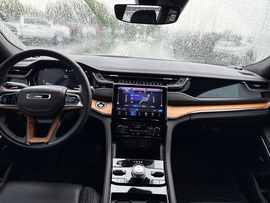 2025 Jeep Grand Cherokee L Summit Reserve 4x4