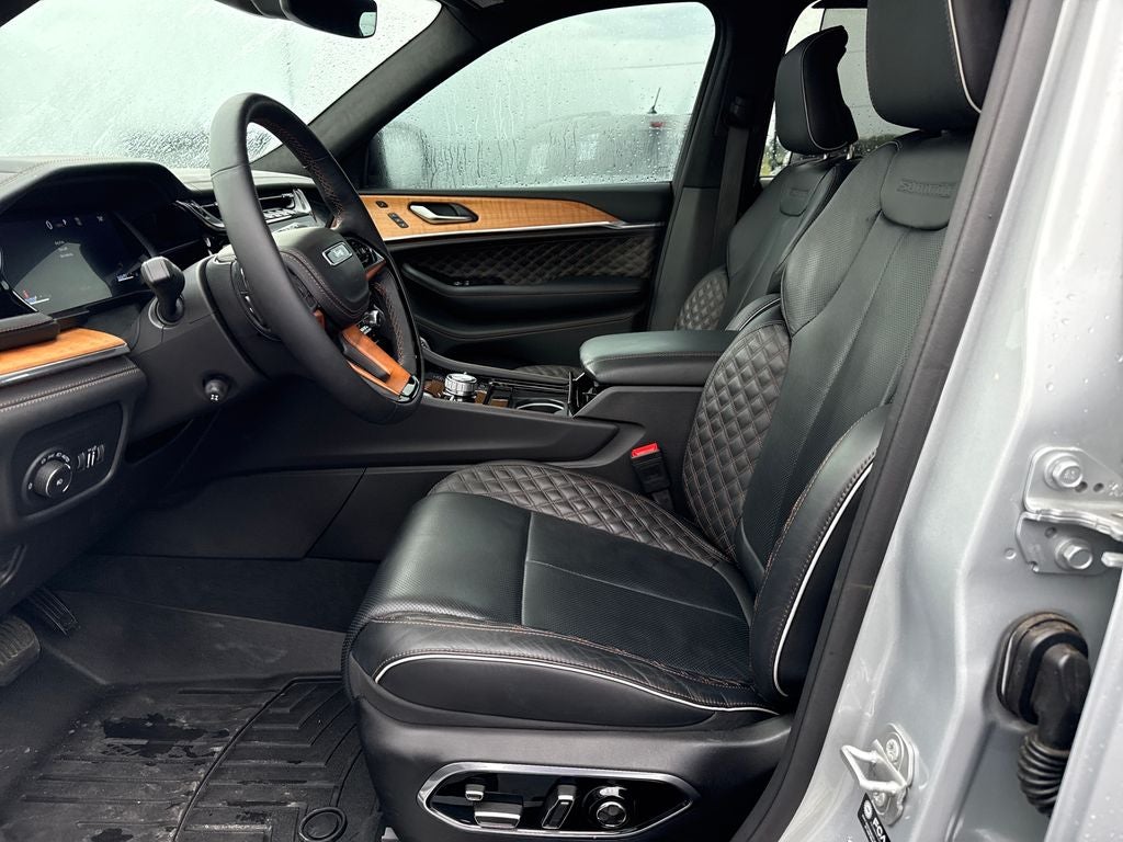 2025 Jeep Grand Cherokee L Summit Reserve 4x4