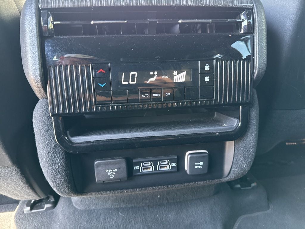 2022 Jeep Wagoneer Series II 4x4