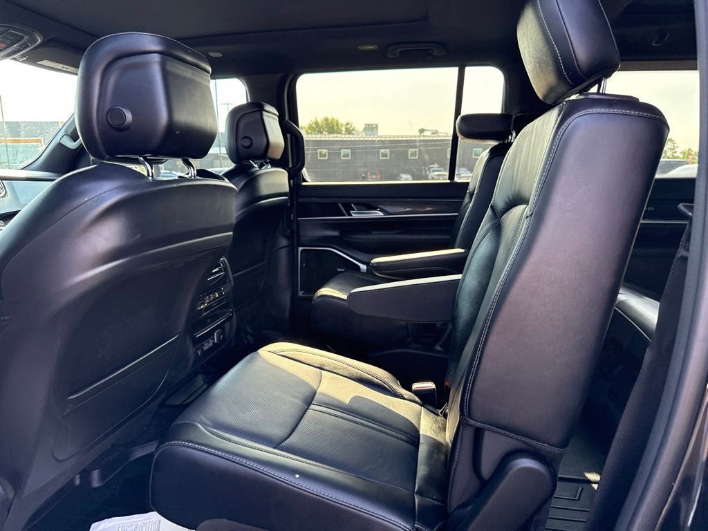 2022 Jeep Wagoneer Series III 4x4