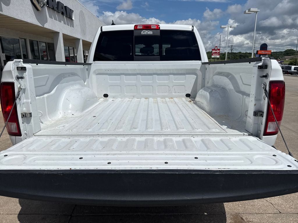 2023 RAM 1500 Classic SLT Crew Cab 4x4 5'7' Box