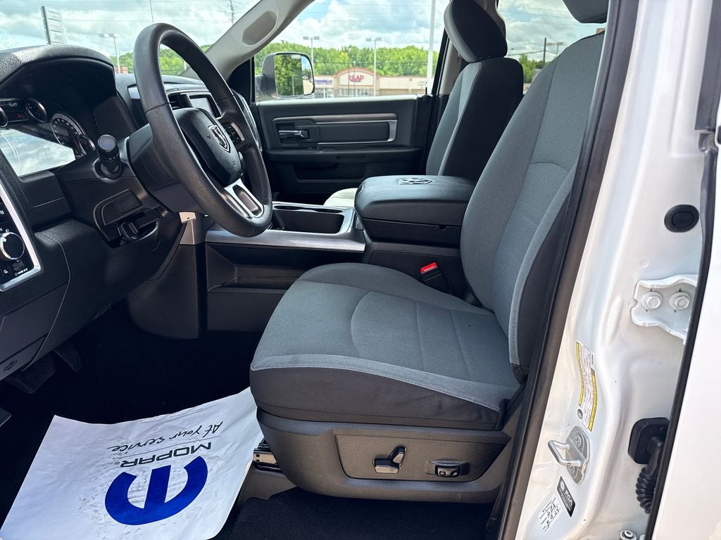 2023 RAM 1500 Classic SLT Crew Cab 4x4 5'7' Box