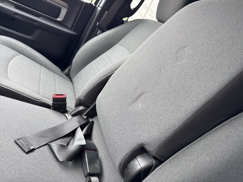 2024 RAM 1500 Classic Warlock Crew Cab 4x4 5'7' Box