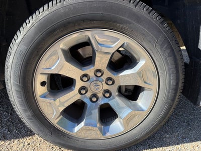 2022 RAM 1500 Big Horn Crew Cab 4x4 5'7' Box