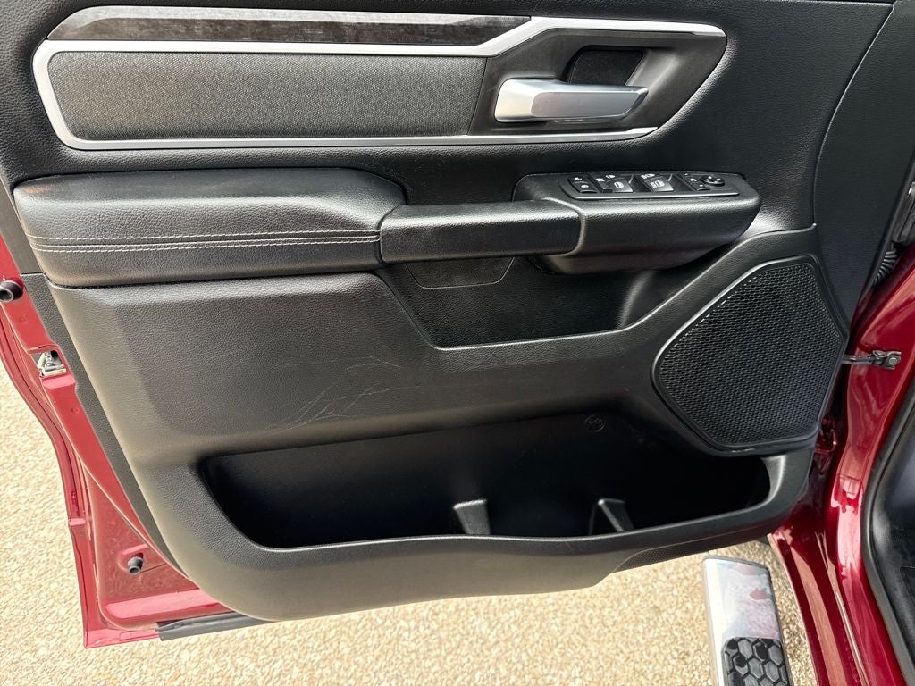 2020 RAM 1500 Big Horn Crew Cab 4x4 5'7' Box