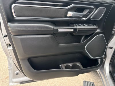 2021 RAM 1500 Laramie Crew Cab 4x4 5'7' Box