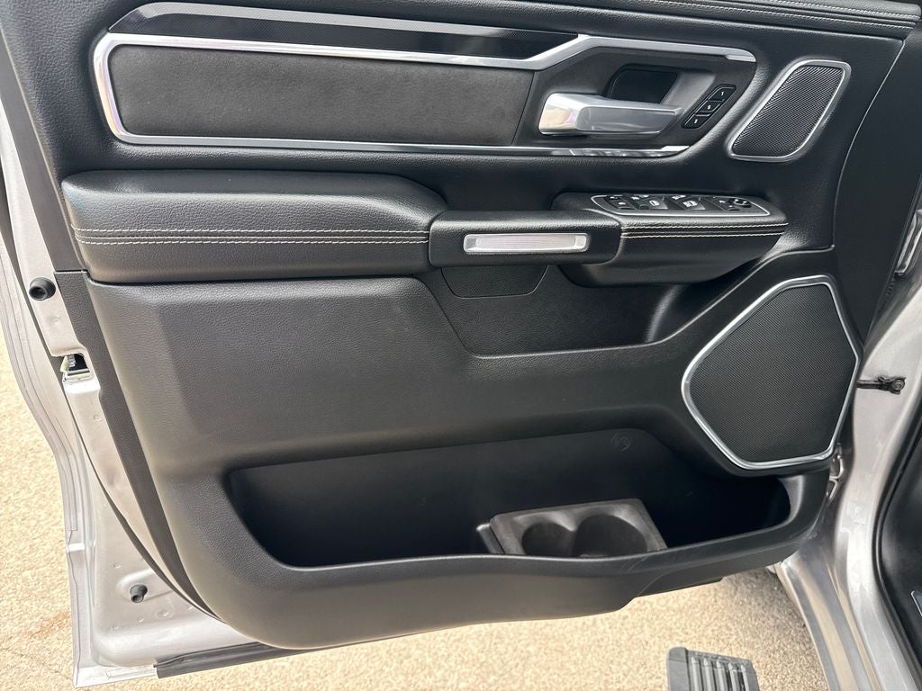 2021 RAM 1500 Laramie Crew Cab 4x4 5'7' Box