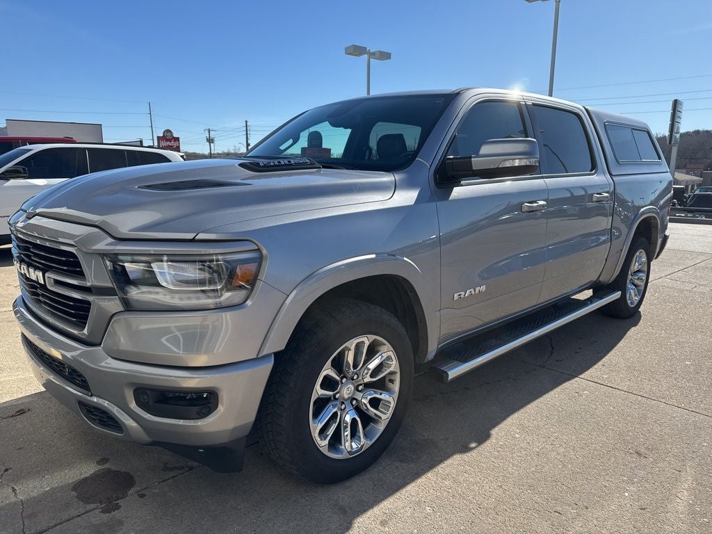 2020 RAM 1500 Laramie Crew Cab 4x4 5'7' Box