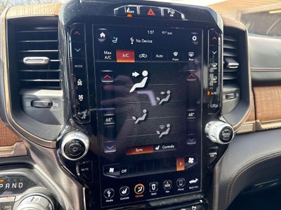 2020 RAM 1500 Laramie Longhorn Crew Cab 4x4 5'7' Box