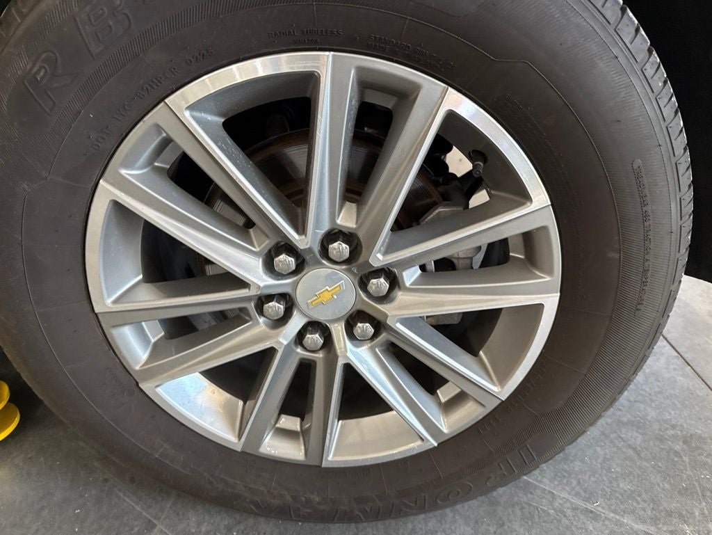2023 Chevrolet Traverse FWD LT Cloth