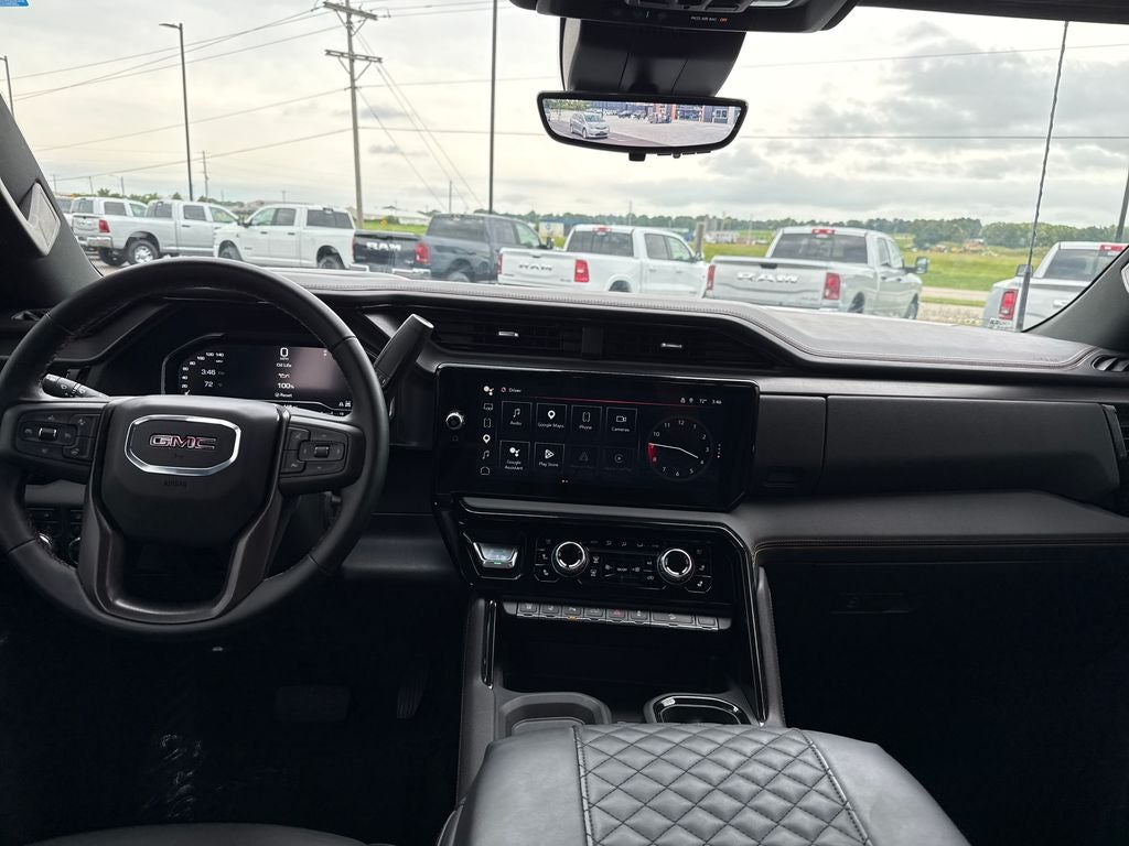 2025 GMC Sierra 2500HD 4WD Crew Cab Standard Bed AT4