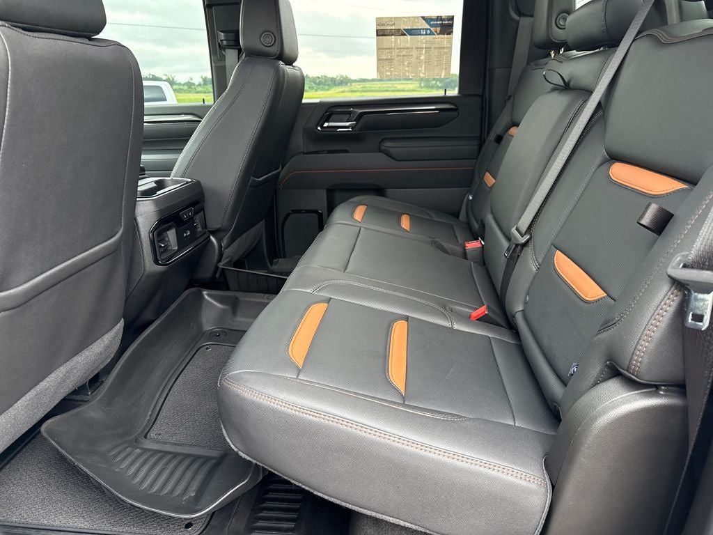 2025 GMC Sierra 2500HD 4WD Crew Cab Standard Bed AT4