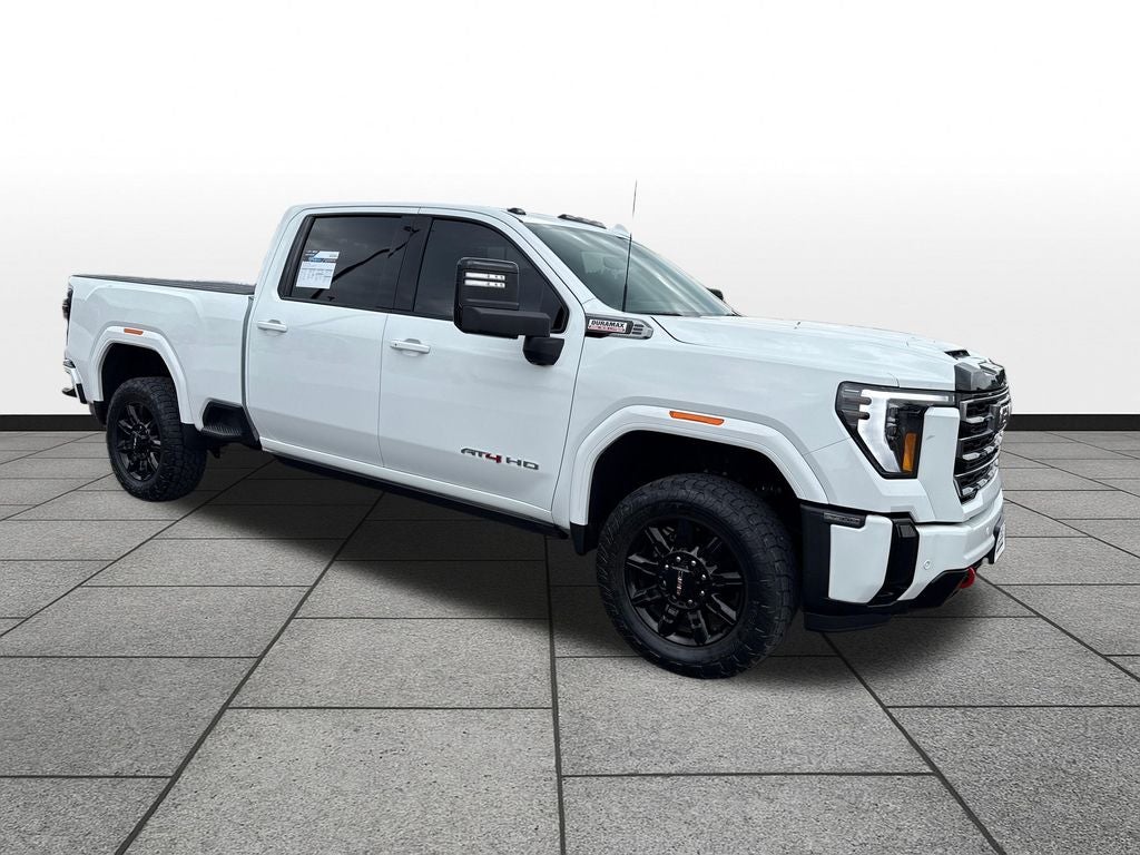 2025 GMC Sierra 2500HD 4WD Crew Cab Standard Bed AT4