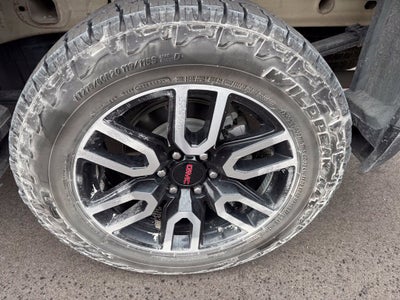 2025 GMC Sierra 1500 4WD Crew Cab Short Box AT4