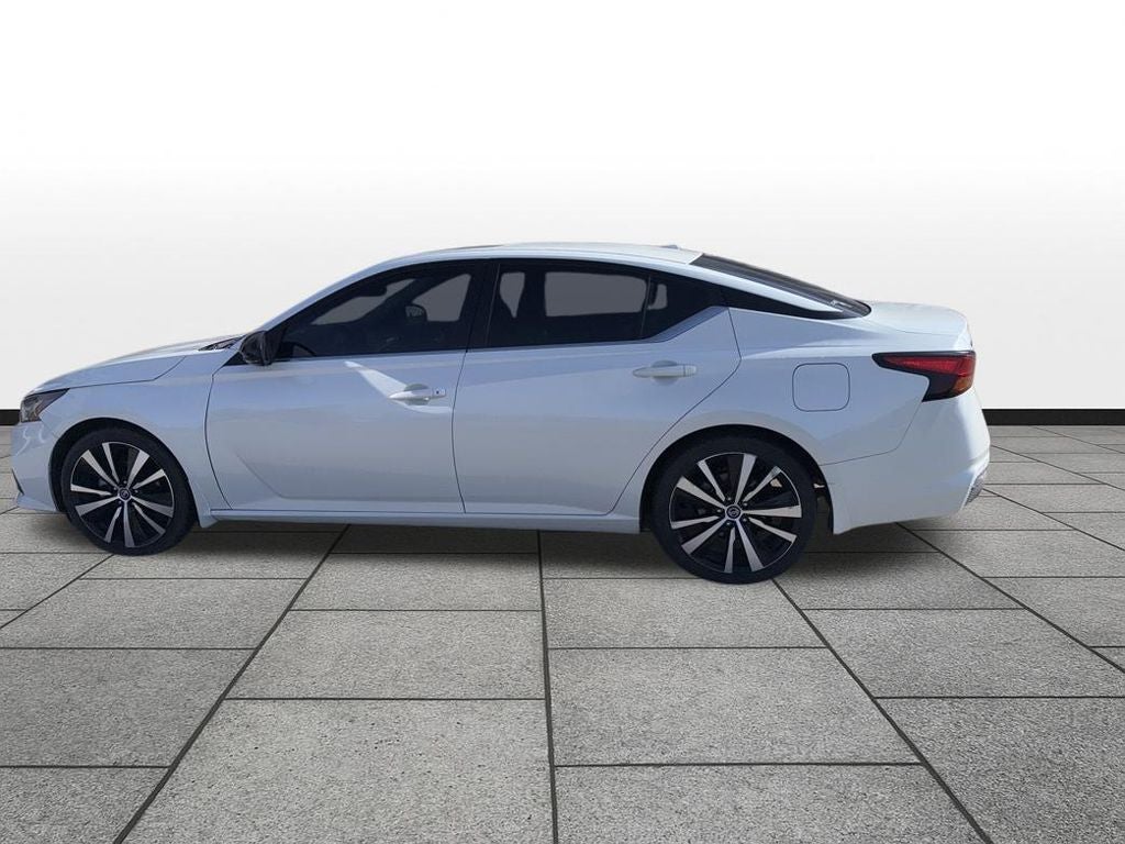 2021 Nissan Altima 2.0 SR