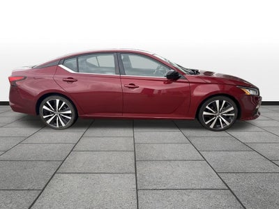 2021 Nissan Altima SR FWD