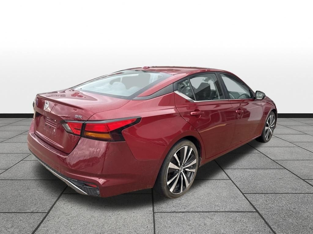 2021 Nissan Altima SR FWD