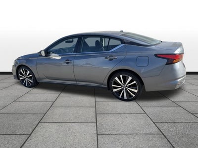2021 Nissan Altima SR FWD