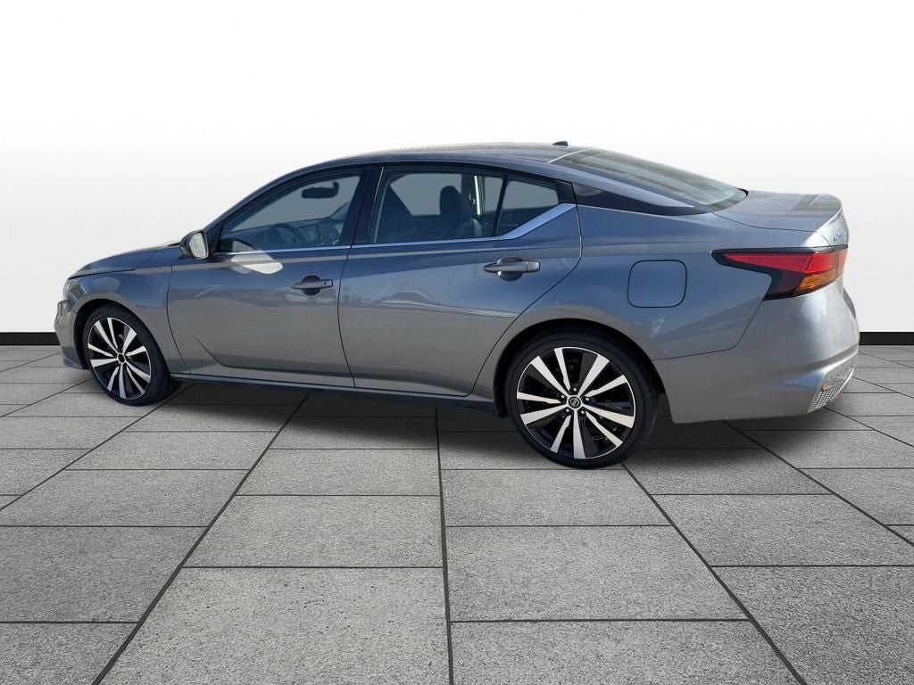 2021 Nissan Altima SR FWD