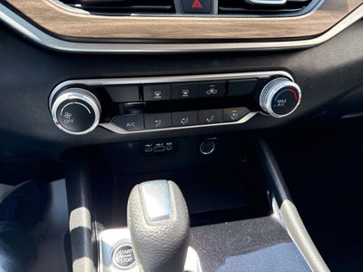 2024 Nissan Altima SV FWD