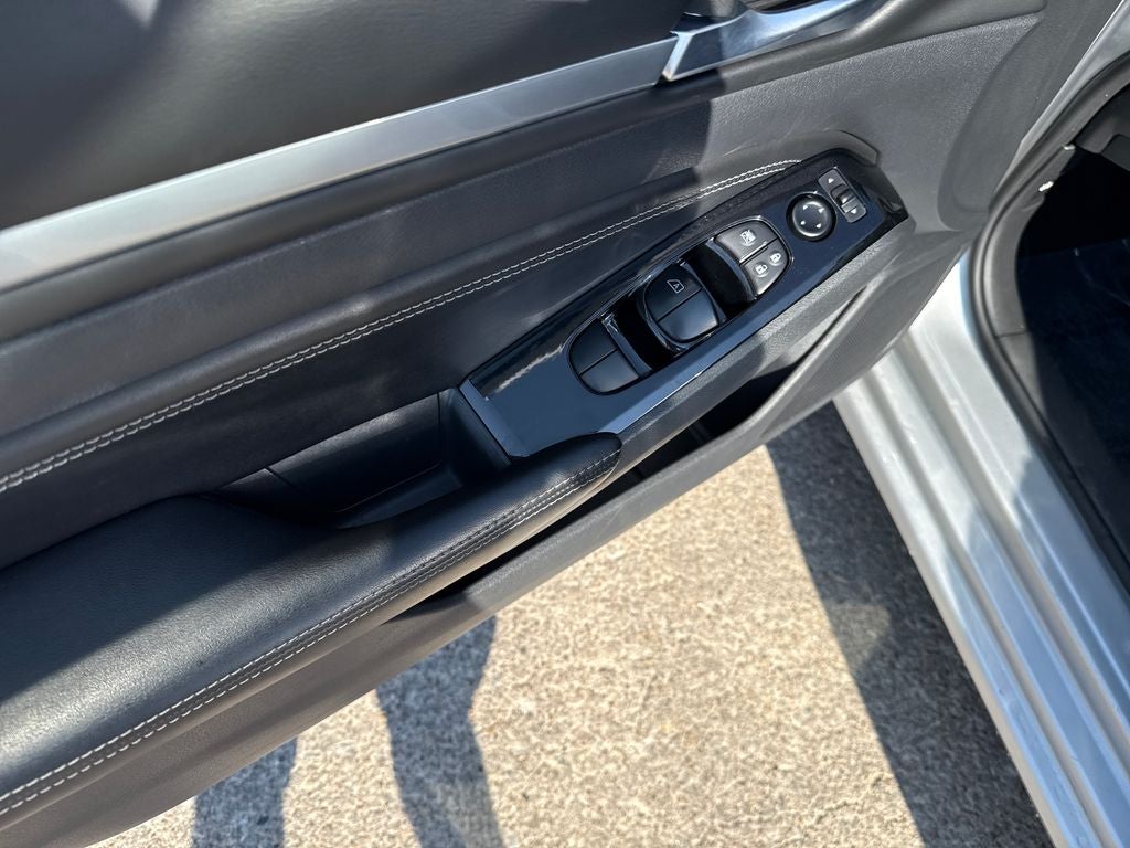 2023 Nissan Altima SL FWD
