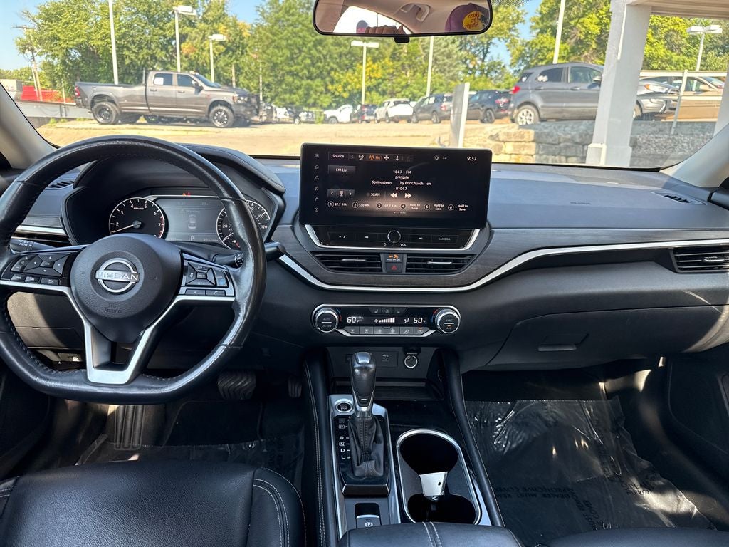 2023 Nissan Altima SL FWD